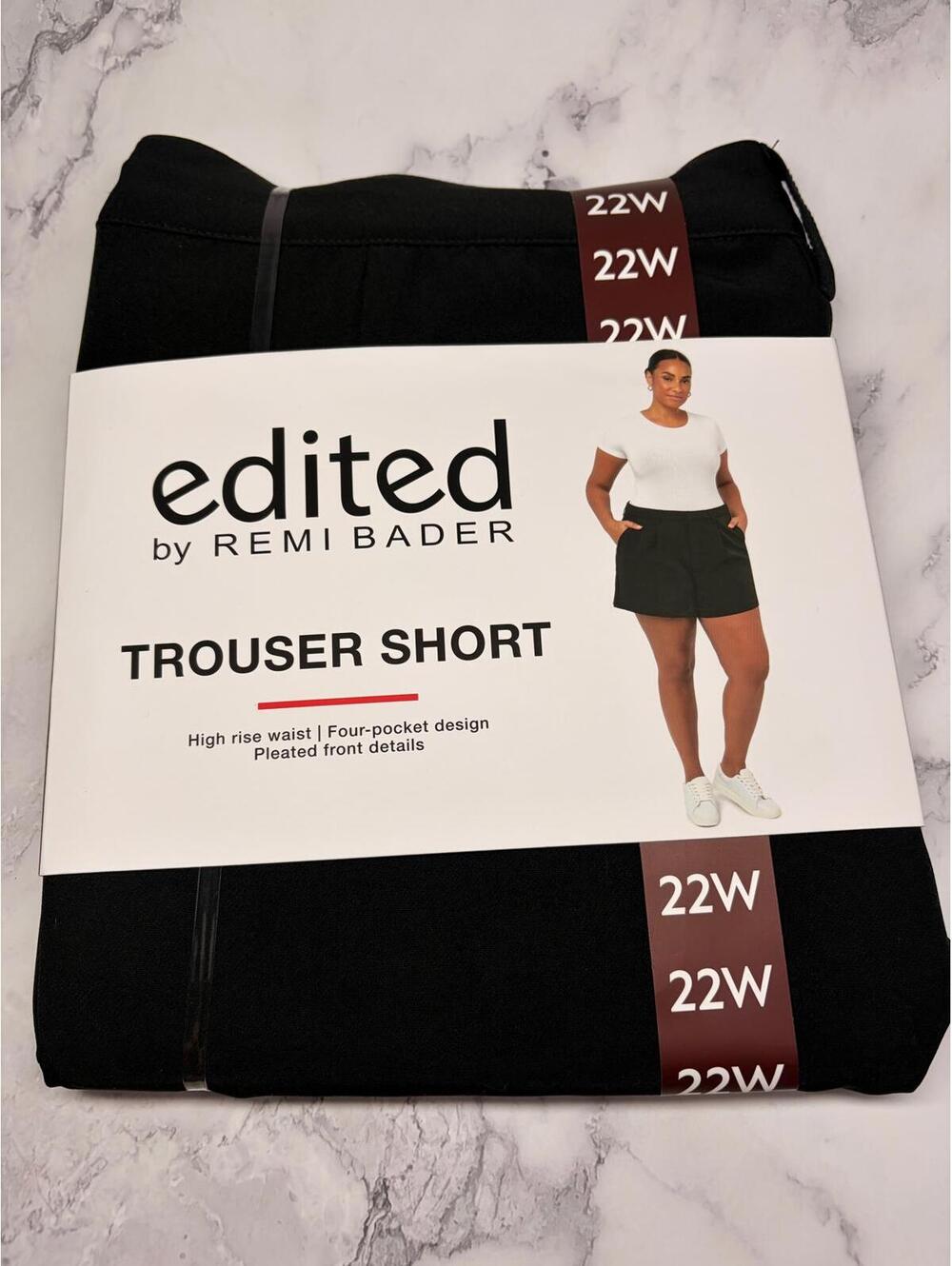 Edited by Remi Bader Trouser Shorts 22W Black High Rise Pleated NWT‎ Plus Size